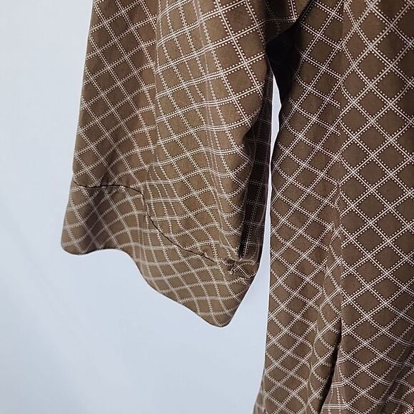 Pleated Smocked Soft Chocolate Brown Button Up Blouse Size PXL - Picture 4 of 8